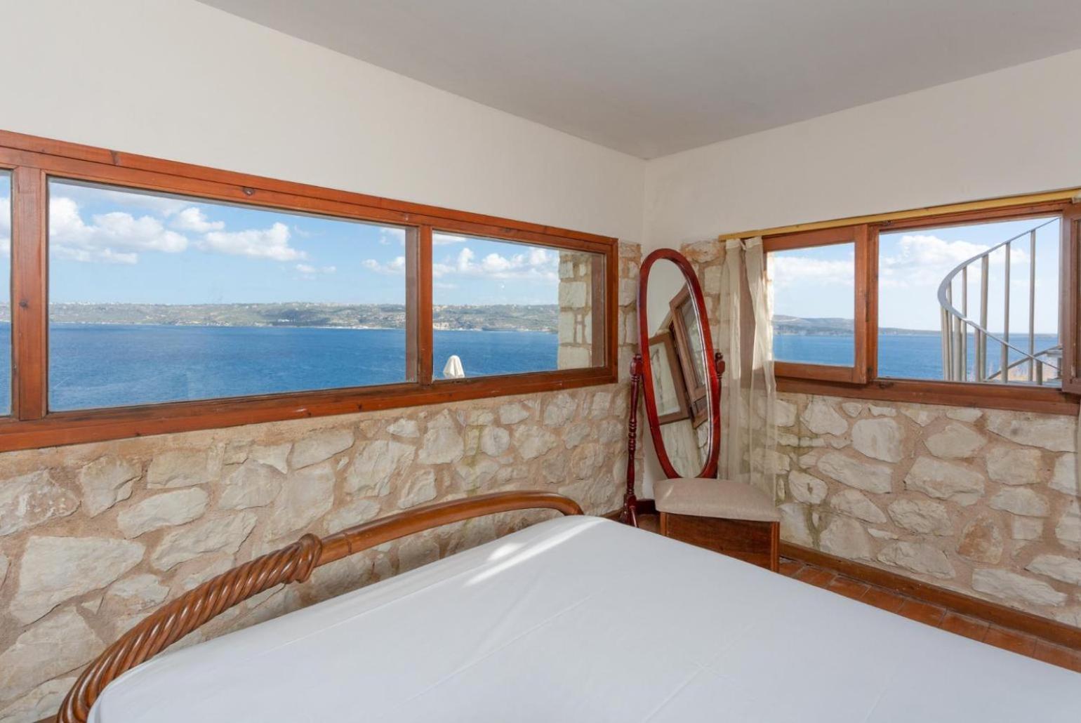 Souda Bay View Villa *