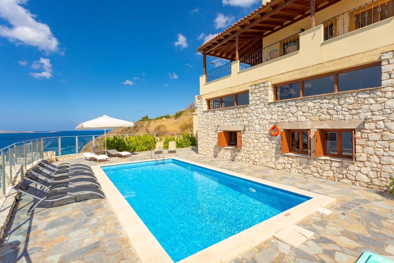 Villa Souda Bay View *
